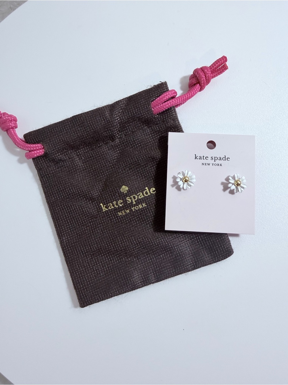 kate spade New York White Daisy Stud Earrings NWT